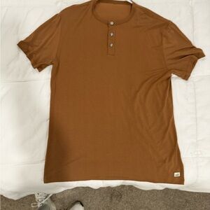 Vuori Mens Henley